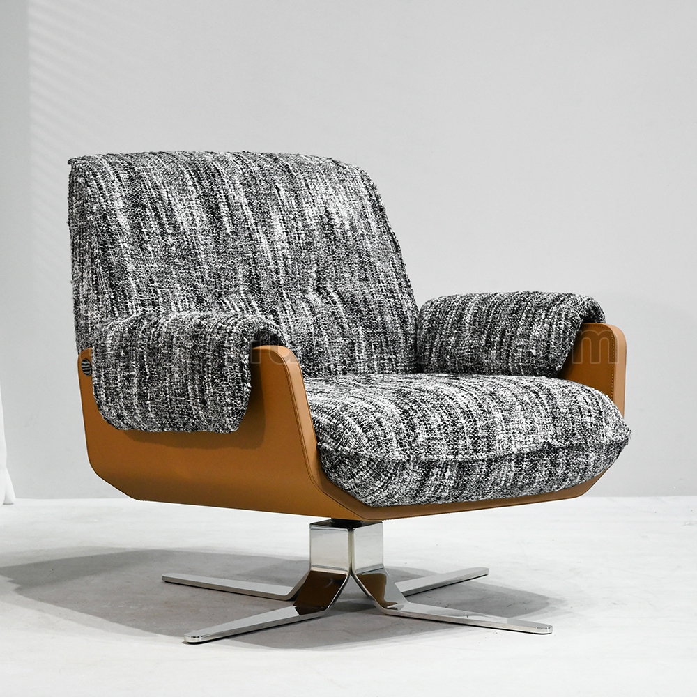 Minotti Laurel armchair by Giampiero Tagliaferri A205